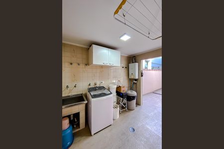 Casa para alugar com 184m², 4 quartos e 3 vagas Casa para alugar com 184m², 4 quartos e 3 vagasÁrea de Serviço