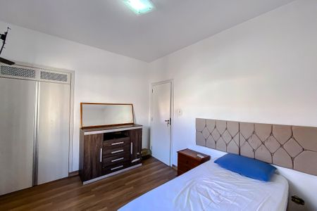 Casa para alugar com 184m², 4 quartos e 3 vagas Casa para alugar com 184m², 4 quartos e 3 vagasQuarto 1 - Suíte
