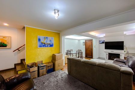 Casa para alugar com 184m², 4 quartos e 3 vagas Casa para alugar com 184m², 4 quartos e 3 vagasSala