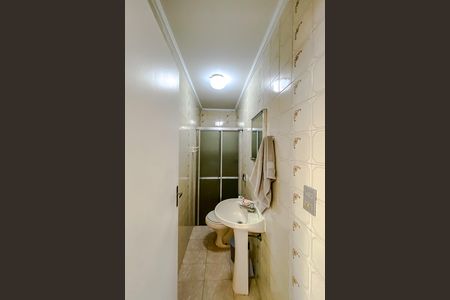 Casa para alugar com 184m², 4 quartos e 3 vagas Casa para alugar com 184m², 4 quartos e 3 vagasBanheiro de serviço