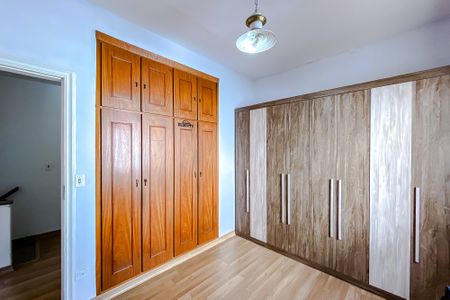 Casa para alugar com 184m², 4 quartos e 3 vagas Casa para alugar com 184m², 4 quartos e 3 vagasQuarto 2