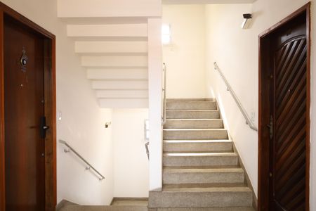Apartamento à venda com 48m², 2 quartos e 1 vagaÁrea comum - Saguão do andar