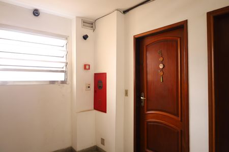 Apartamento à venda com 48m², 2 quartos e 1 vagaÁrea comum - Saguão do andar