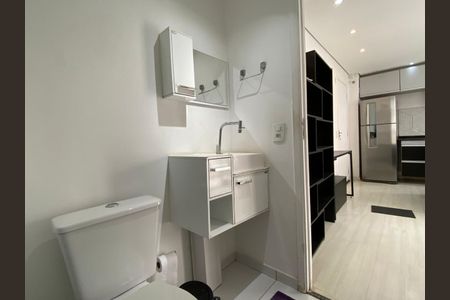 Banheiro de apartamento à venda com 1 quarto, 30m² em Brás, São Paulo