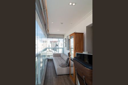 Apartamento para alugar com 90m², 2 quartos e 1 vagaVaranda