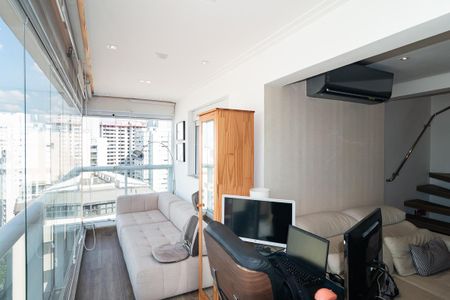 Apartamento para alugar com 90m², 2 quartos e 1 vagaVaranda
