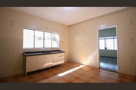 Casa para alugar com 100m², 3 quartos e 1 vaga