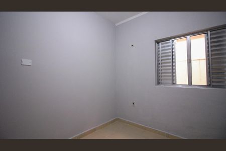 Casa para alugar com 3 quartos, 100m² em Vila Margarida, São Paulo
