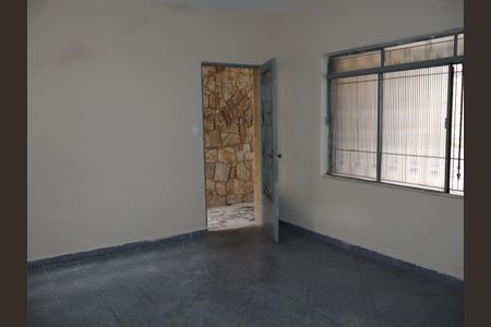 Sala de casa para alugar com 3 quartos, 100m² em Vila Margarida, São Paulo