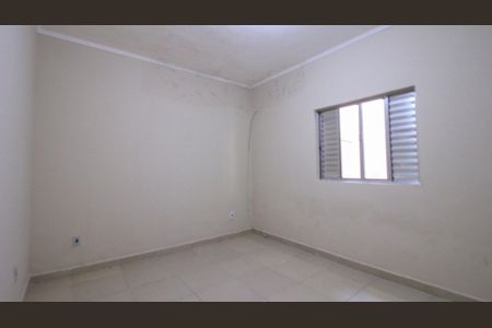 Casa para alugar com 3 quartos, 100m² em Vila Margarida, São Paulo