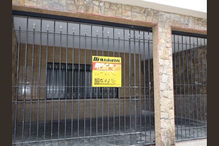 Casa para alugar com 3 quartos, 100m² em Vila Margarida, São Paulo