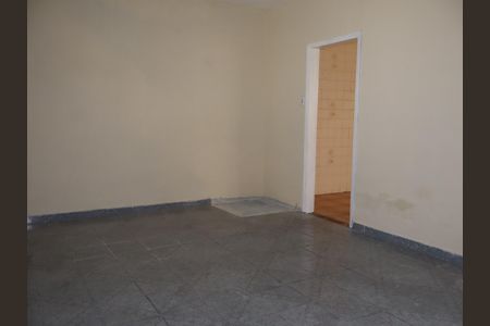 Sala de casa para alugar com 3 quartos, 100m² em Vila Margarida, São Paulo