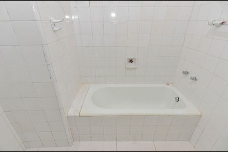 Apartamento à venda com 70m², 2 quartos e sem vaga Apartamento à venda com 70m², 2 quartos e sem vagaBanheiro