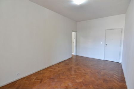 Apartamento à venda com 70m², 2 quartos e sem vaga Apartamento à venda com 70m², 2 quartos e sem vagaSala