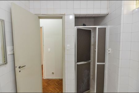 Apartamento à venda com 70m², 2 quartos e sem vaga Apartamento à venda com 70m², 2 quartos e sem vagaBanheiro