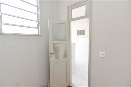 Apartamento à venda com 70m², 2 quartos e sem vaga Apartamento à venda com 70m², 2 quartos e sem vagaQuarto de Serviço