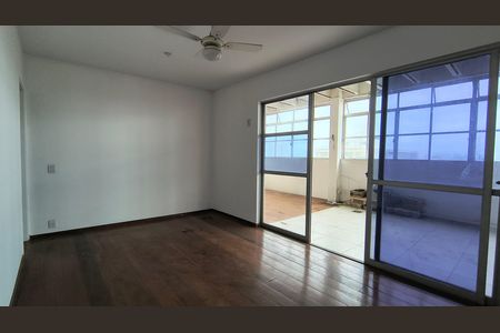 Apartamento para alugar com 340m², 4 quartos e 3 vagas Apartamento para alugar com 340m², 4 quartos e 3 vagasSala