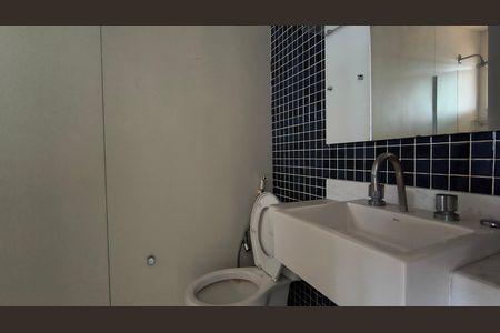 Apartamento para alugar com 340m², 4 quartos e 3 vagas Apartamento para alugar com 340m², 4 quartos e 3 vagasBanheiro da Suíte 1