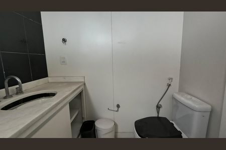 Apartamento para alugar com 340m², 4 quartos e 3 vagas Apartamento para alugar com 340m², 4 quartos e 3 vagasBanheiro Social