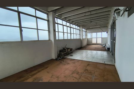 Apartamento para alugar com 340m², 4 quartos e 3 vagas Apartamento para alugar com 340m², 4 quartos e 3 vagasVaranda