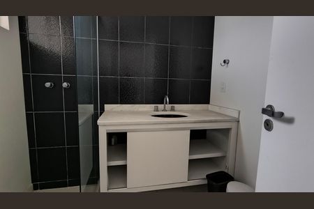 Apartamento para alugar com 340m², 4 quartos e 3 vagas Apartamento para alugar com 340m², 4 quartos e 3 vagasBanheiro Social