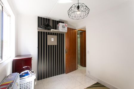 Quarto 2 de apartamento para alugar com 2 quartos, 44m² em Vila Antonieta, São Paulo