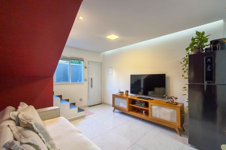 Casa de condomínio para alugar com 60m², 2 quartos e 1 vagaSala
