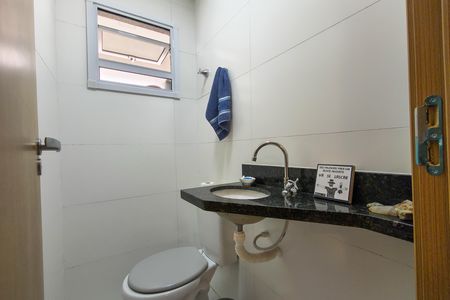 Casa de condomínio para alugar com 60m², 2 quartos e 1 vagaLavabo 