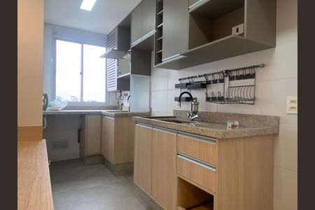 Apartamento para alugar com 70m², 3 quartos e 2 vagas Apartamento para alugar com 70m², 3 quartos e 2 vagasCozinha - Área de Serviço