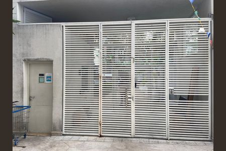 Apartamento para alugar com 70m², 3 quartos e 2 vagas Apartamento para alugar com 70m², 3 quartos e 2 vagasFachada e portaria