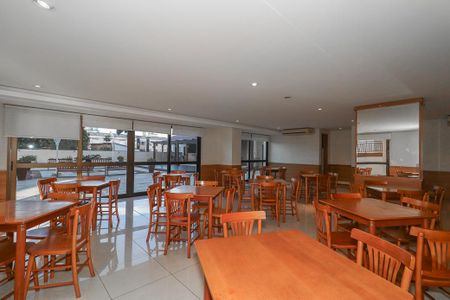Apartamento à venda com 200m², 2 quartos e 4 vagasÁrea comum - Salão de festas