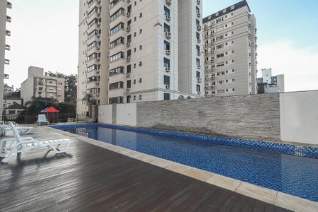 Apartamento à venda com 200m², 2 quartos e 4 vagasÁrea comum - Piscina