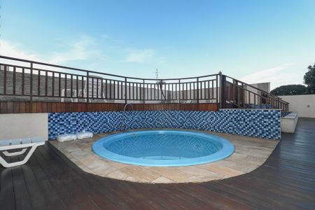 Apartamento à venda com 200m², 2 quartos e 4 vagasÁrea comum - Piscina