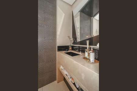 Apartamento à venda com 200m², 2 quartos e 4 vagasLavabo