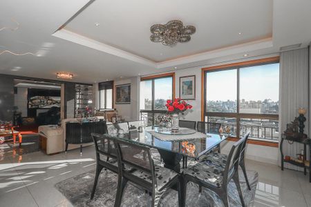 Apartamento à venda com 200m², 2 quartos e 4 vagasSala