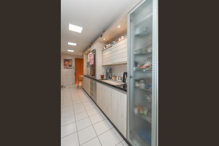 Apartamento à venda com 200m², 2 quartos e 4 vagasCozinha