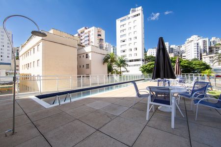 Apartamento à venda com 95m², 3 quartos e 2 vagas Apartamento à venda com 95m², 3 quartos e 2 vagasPISCINA