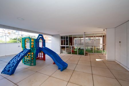 Apartamento à venda com 95m², 3 quartos e 2 vagas Apartamento à venda com 95m², 3 quartos e 2 vagasPLAYGROUND
