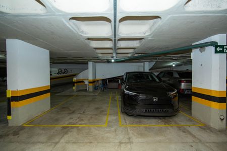 Apartamento à venda com 95m², 3 quartos e 2 vagas Apartamento à venda com 95m², 3 quartos e 2 vagasGARAGEM