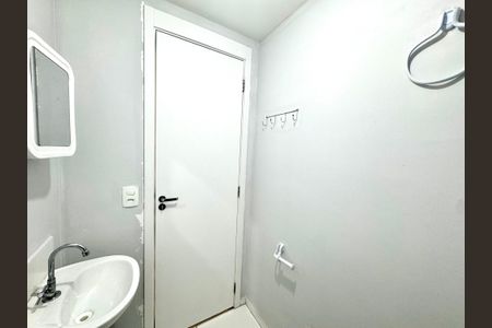 Apartamento para alugar com 37m², 2 quartos e sem vaga Apartamento para alugar com 37m², 2 quartos e sem vagaBanheiro