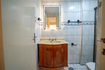 Apartamento para alugar com 49m², 2 quartos e 1 vaga Apartamento para alugar com 49m², 2 quartos e 1 vagaBanheiro