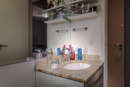 Apartamento para alugar com 63m², 2 quartos e 1 vaga Apartamento para alugar com 63m², 2 quartos e 1 vagaBanheiro - Quarto 2 - Suíte
