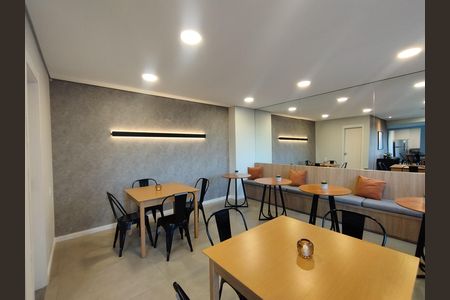 Apartamento à venda com 34m², 2 quartos e sem vaga Apartamento à venda com 34m², 2 quartos e sem vagaÁrea comum - Salão de festas