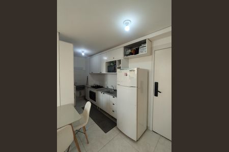 Apartamento à venda com 34m², 2 quartos e sem vaga Apartamento à venda com 34m², 2 quartos e sem vagaCozinha - Armários