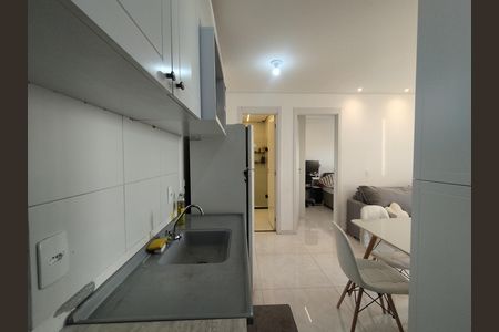 Apartamento à venda com 34m², 2 quartos e sem vaga Apartamento à venda com 34m², 2 quartos e sem vagaCozinha - Armários