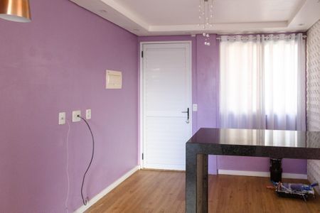 Sala de apartamento para alugar com 2 quartos, 38m² em Jardim Albertina, Guarulhos