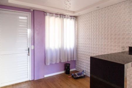 Sala de apartamento para alugar com 2 quartos, 38m² em Jardim Albertina, Guarulhos
