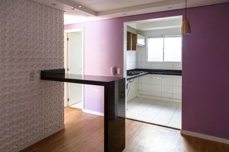 Sala de apartamento para alugar com 2 quartos, 38m² em Jardim Albertina, Guarulhos