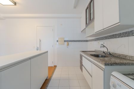 Apartamento à venda com 54m², 2 quartos e 1 vaga Apartamento à venda com 54m², 2 quartos e 1 vagaCozinha e Área de Serviço