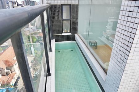 Apartamento à venda com 75m², 2 quartos e 2 vagasÁrea da cobertura - Piscina 